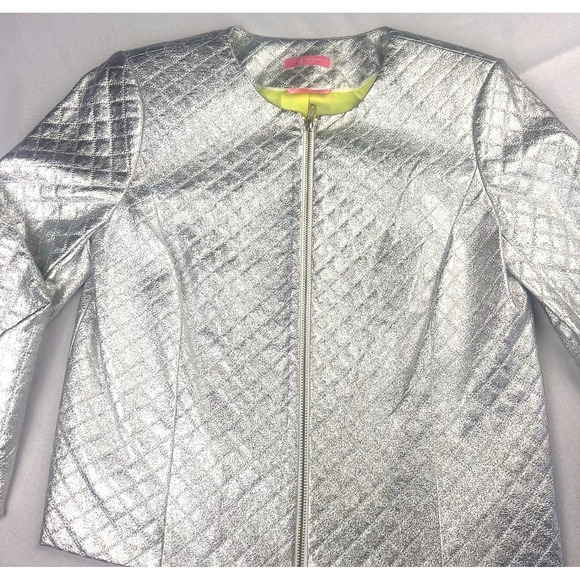 Isaac Mizrahi quilted metallic silver statement piece short jacket size 10 - Picture 7 of 9